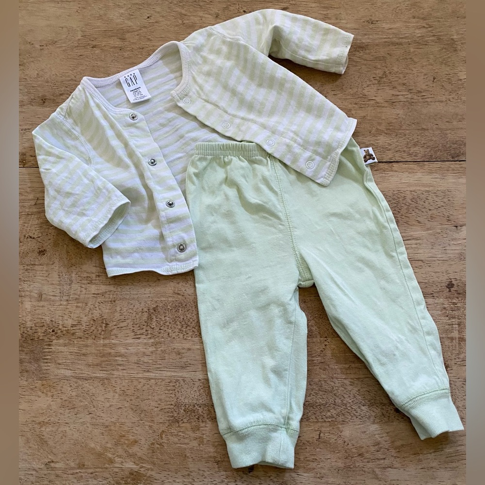 Vintage Baby Gap Newborn 12-17 lbs Pale Green Pinstripe 2‎ Piece Jogger Set